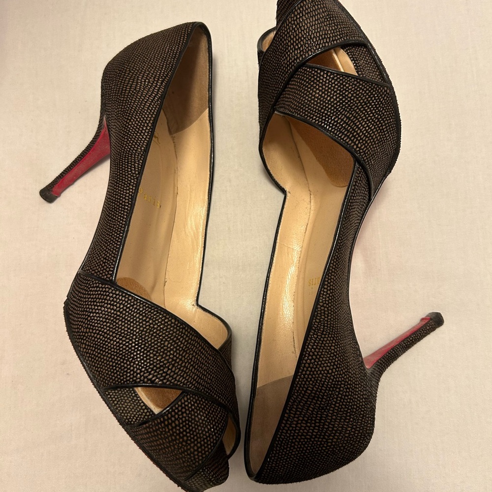 Christian Louboutin Shelly Orlato Pump